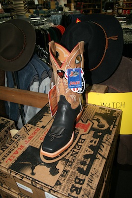 Mensnewblackbrownboot